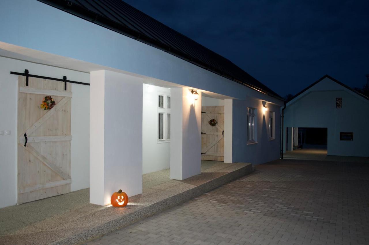 Apartmany Modry Dom โปดไฮสกา ภายนอก รูปภาพ